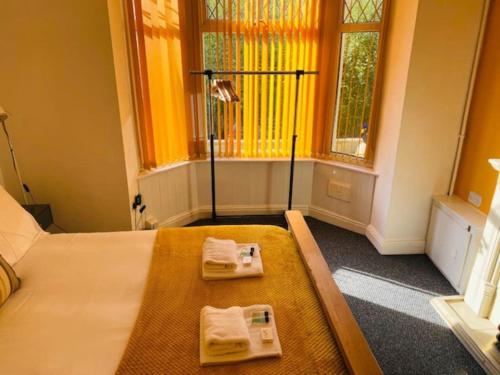 30 négyzetméteres, 4 hálószobás Ház 1 fürdőszobával Pontnewynydd területén (Goldcroft) in Pontnewynydd