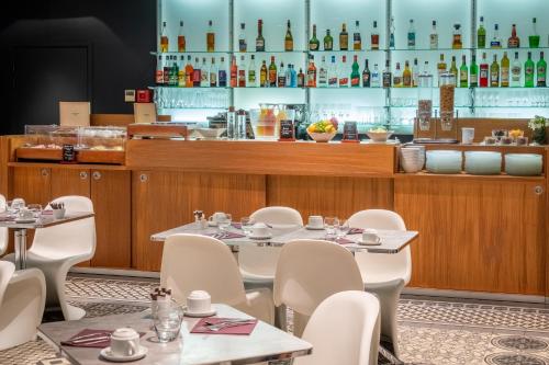 L'Orangerie du Château des Reynats - image 8