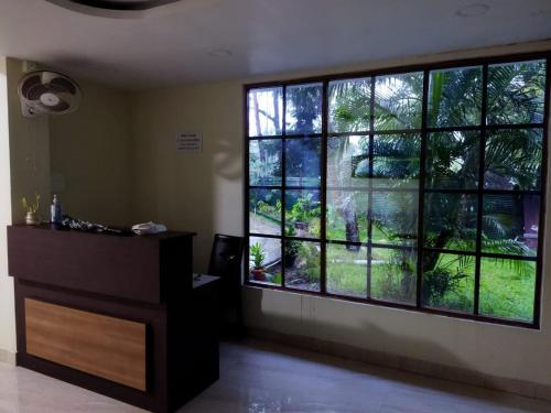 Előcsarnok, Aashrey Bed and Breakfast near Veer Savarkar nemzetközi repülőtér