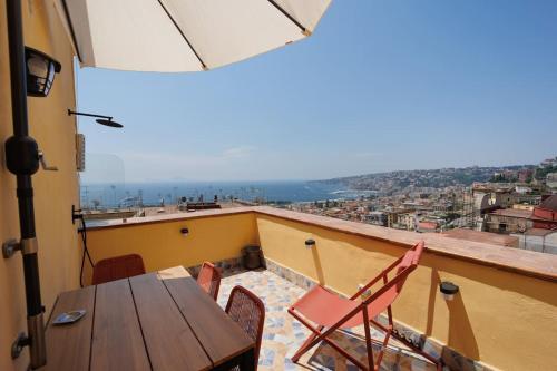 Chiaia Stunning SeaView StudioFlat with 2 Terraces By HouseinNaples