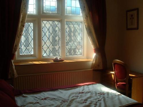Lewinsdale Lodge - image 5