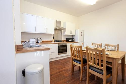 Pillo Rooms - Spacious Cosy 2 Bedroom House by Bridgewater Canal, Manchester (fotografie 9)