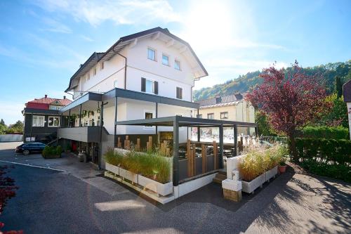 Wallner - Hotel & Wirt in Arnoldstein, Österreich
