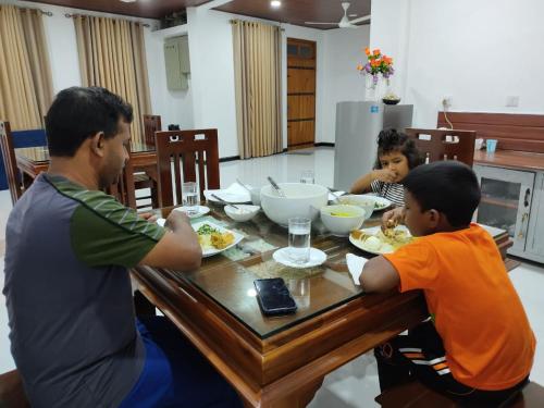 مطعم, Enara Luxury Stay in هالولوا