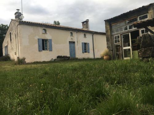 . Jolie maison ancienne adaptée aux petits groupes - Maison Peyri