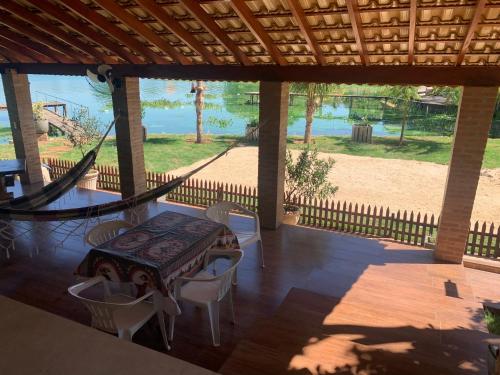 Rancho a beira rio 2-bedroom cottage in Buritama
