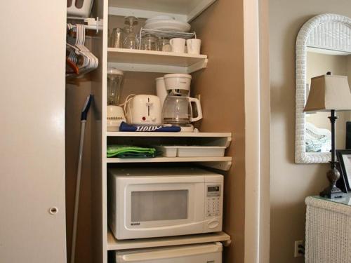 Surfside Resort - image 3