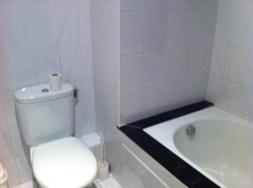 Full 3 bedroom high standard apartment in Laouina Tunis