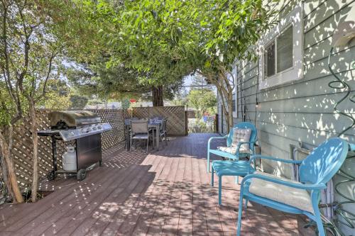 Peaceful Petaluma Getaway with Deck and Grill!