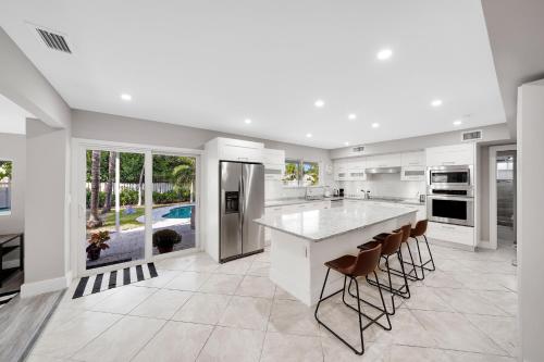 Comfortable 4 Bedroom House With Pool By Pmi in Fort Lauderdale, USA