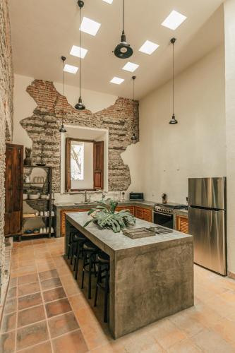 402994127 Orchid House San Miguel de Allende