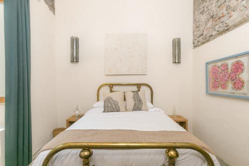 402994386 Orchid House San Miguel de Allende