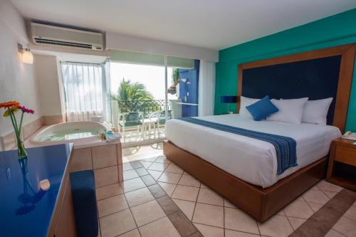 Best Price on Crown Paradise Golden All Inclusive Adults Only in Puerto  Vallarta + Reviews!