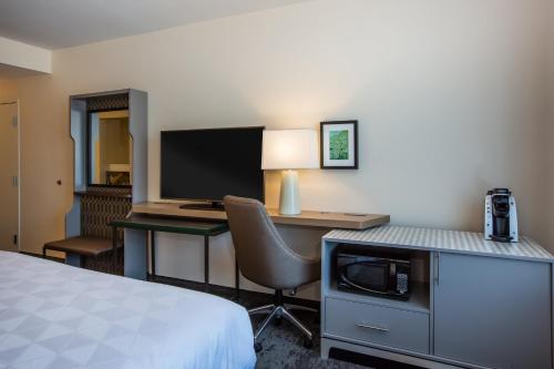 Holiday Inn - Gulfport-Airport an IHG Hotel - image 11