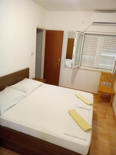 Apartments by the sea Cove Vela Prapratna (Peljesac) - 4515 - image 2