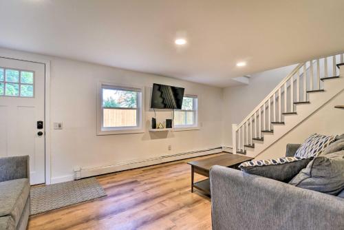 Centrally Located Mount Pleasant Retreat! in Mount Pleasant, USA