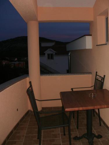 Apartments Vala