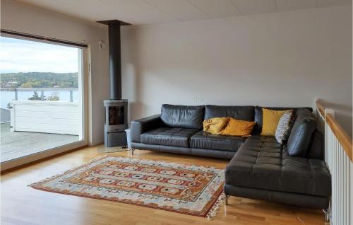 Nice home in Uddevalla with WiFi and 3 Bedrooms