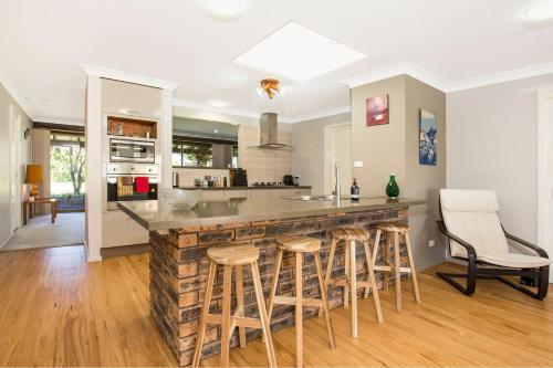 Enchante` - Pet Friendly - Absolute Waterfront - Fireplace in Jervis Bay
