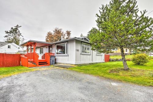 . Walkable Sitka Getaway w/ Community Perks!