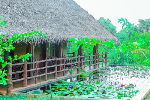 Sigiriya Water Cottage