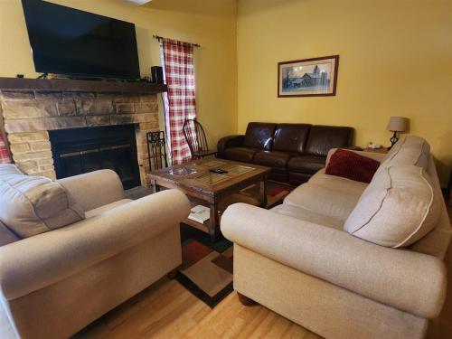 BH22F-Pocono Vacation Rental in Lake Harmony