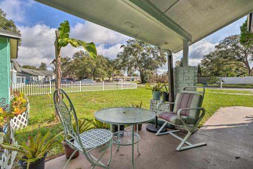 ~ 9 Mi to Universal: Orlando Retreat w/ Sun Porch! in Orlando West