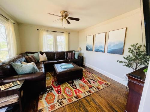 . Bountyland Cottage - Lake Keowee - Mountains - Clemson University