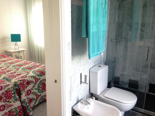 Sevilla Central Suites Apartamentos Puerta Jerez - main image