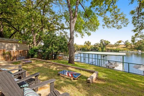 Green River Lodge - Lake LBJ