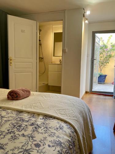 L'ATELIER - Piscine - Dans les vignes - Cassis L'ATELIER - Piscine - Dans les vignes - Cassis