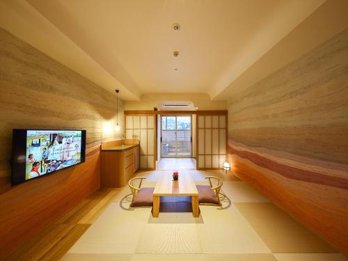 Japanese-Style Quadruple Room with Open Air Bath and Mountain View