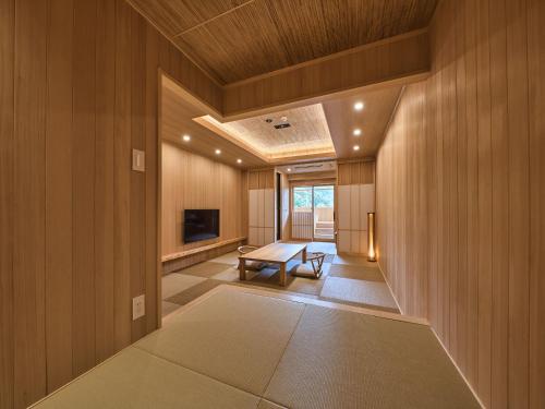 Japanese-Style Quadruple Room with Open Air Bath and Mountain View