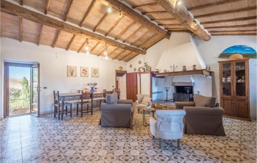  3 Bedroom Amazing Home In Montalcino in Montalcino