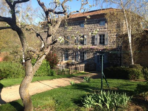 Les Jardins d'Anna - Chambres d'hôtes - Chambre d'hôtes - Saint-Ilpize