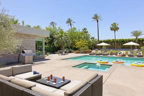 Villa Kurdish- 5 Bedroom Luxury Estates - image 12