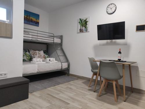 CASA PIRÁMIDE 4 WIFI - Parking y Terraza Privada - Buen Paso