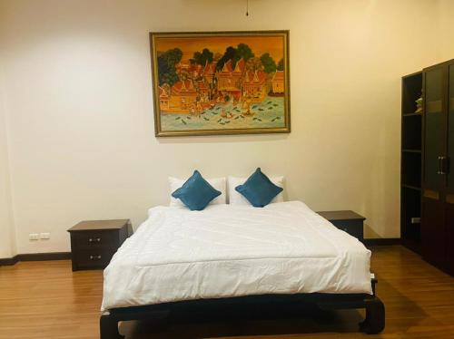 Cheerful 5 Bed Rooms Pool Villa