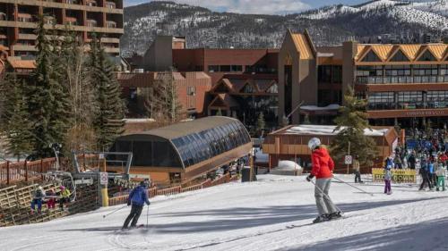 Slope Side Ski In Ski Out at Beaver Run Resort in Breckenridge (CO)