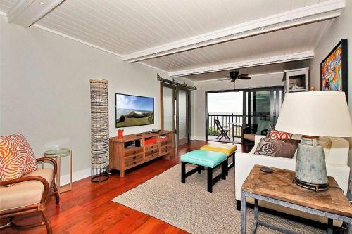 Lands End 7-405 Beach Front - Premier in St Pete Beach, USA