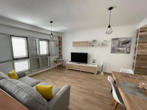 Precioso apartamento en residencial con piscina cerca de la playa