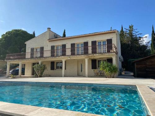 Maison proche du Lac du Salagou gîte à louer Clermont-l'Hérault