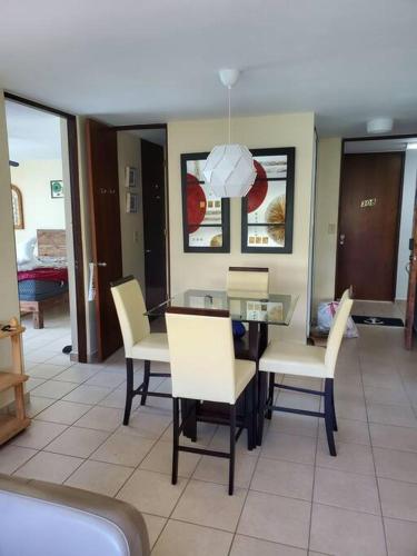 Beautiful beachside apartment w/ terrace, balcony. in קרולינה