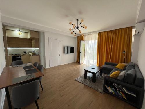 Lisi Lake Apartment