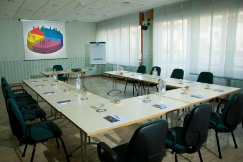 Hotel Touring - image 4