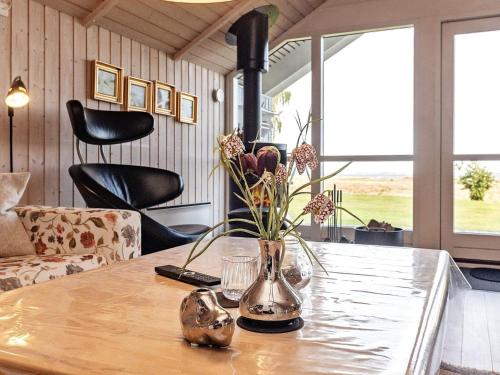 Three-Bedroom Holiday home in Højslev 4