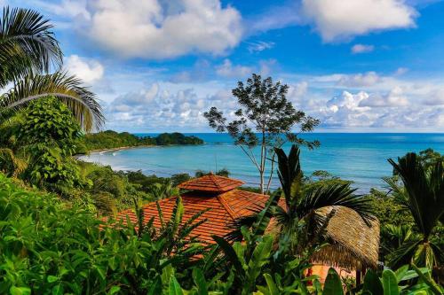 Ocean view villa, big infinity pool