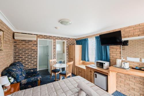 Executive Queen Room