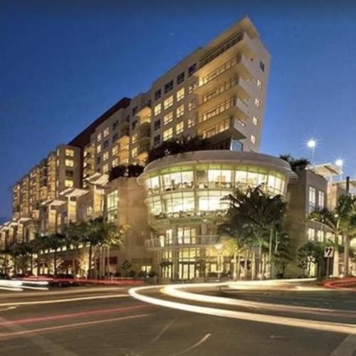 Elite 1BD 1BTH at Midblock, Miami (Florida)