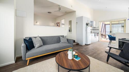 One-Bedroom House image 9